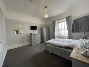 Bedroom- click for photo gallery